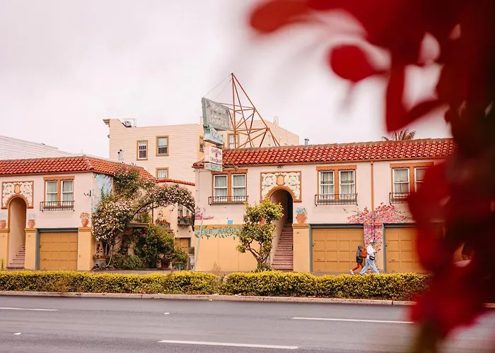 Marina Motel